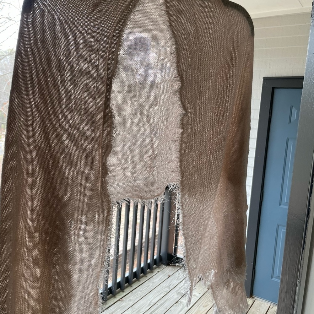 Gold shawl